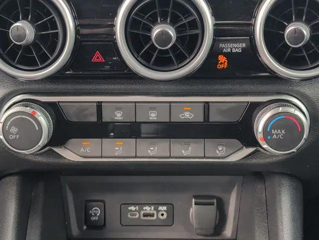 2024 Nissan Sentra SV Xtronic CVT