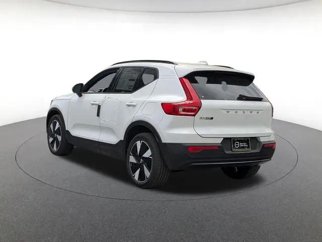 2026 Volvo EX40 Plus, Twin Motor, Fully electric