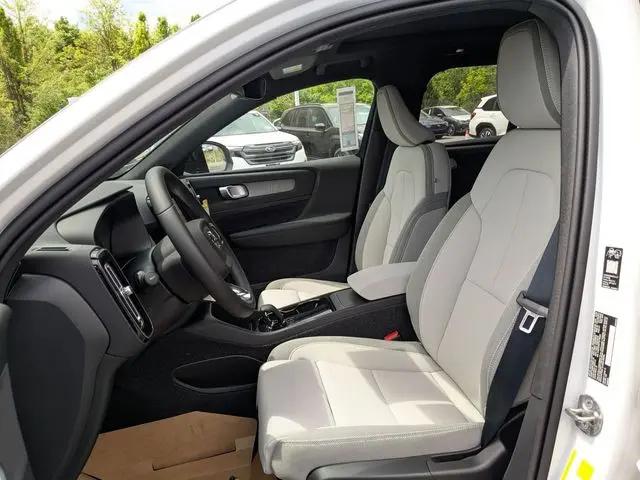 2026 Volvo EX40 Plus, Twin Motor, Fully electric