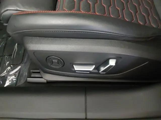 2025 Audi RS 6 Avant Performance quattro tiptronic