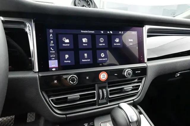 2025 Porsche Macan Macan