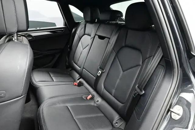 2025 Porsche Macan Macan