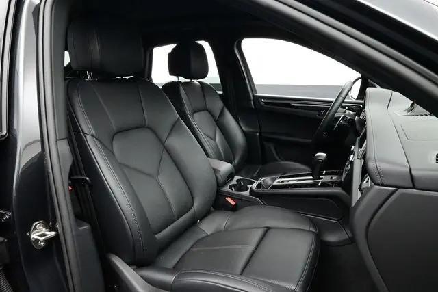 2025 Porsche Macan Macan