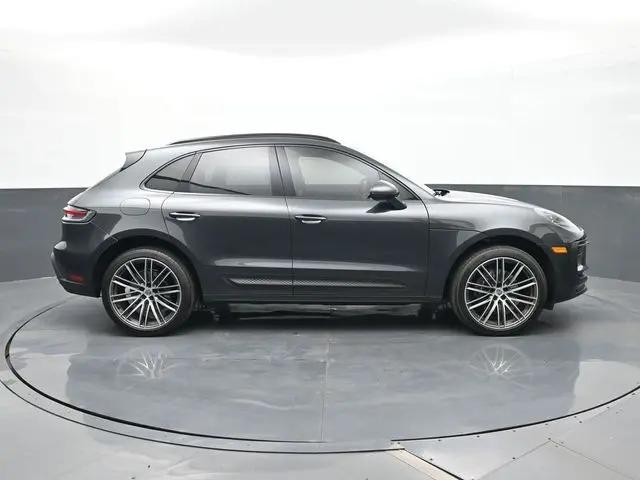 2025 Porsche Macan Macan