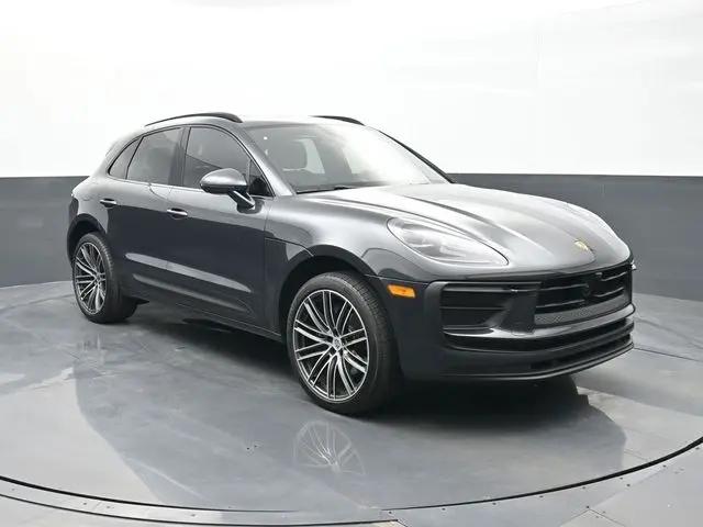 2025 Porsche Macan Macan
