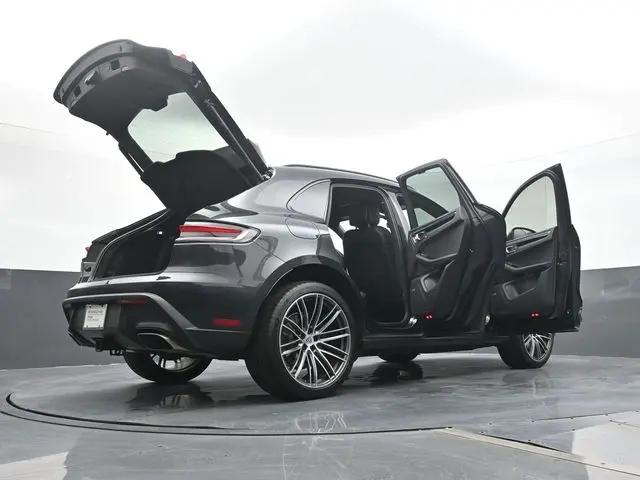 2025 Porsche Macan Macan