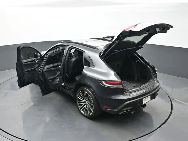 2025 Porsche Macan Macan