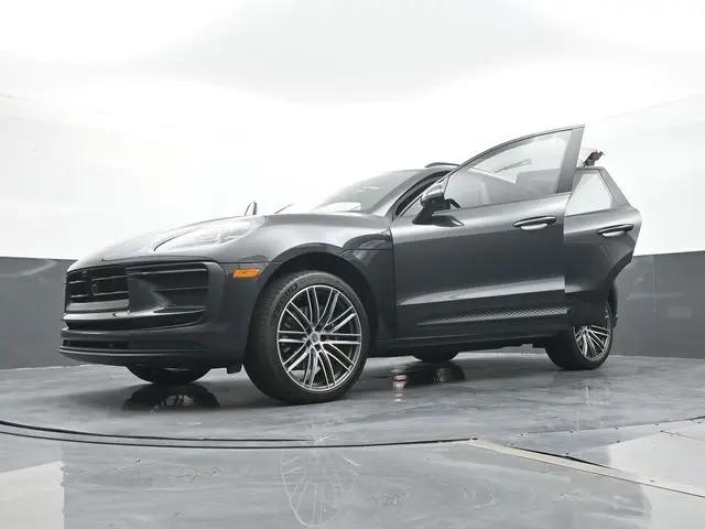 2025 Porsche Macan Macan