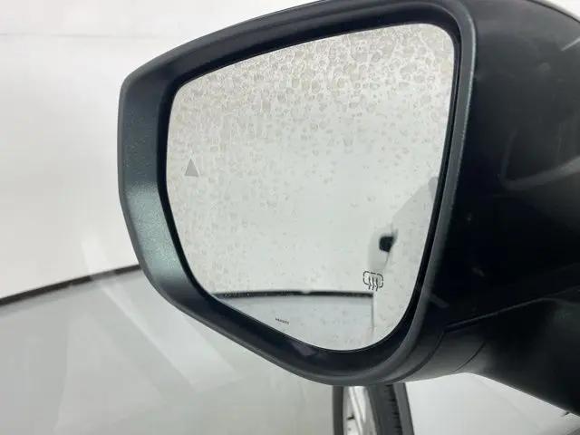 2024 Jeep Grand Cherokee Laredo 4x2