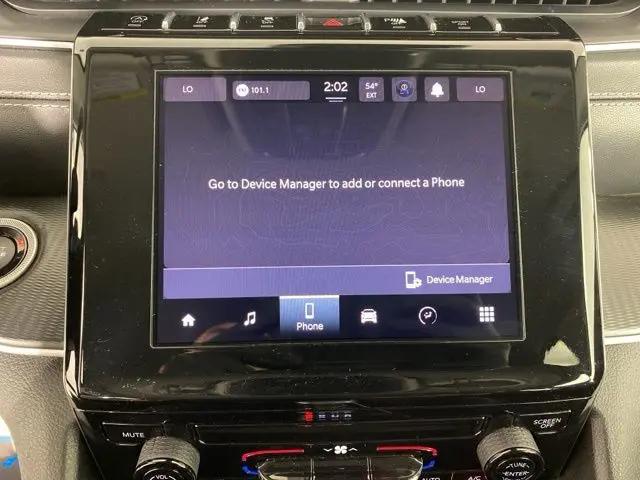 2024 Jeep Grand Cherokee Laredo 4x2