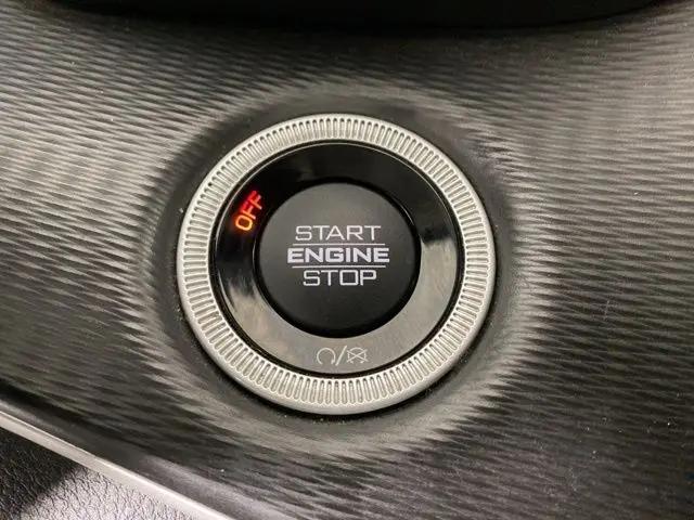 2024 Jeep Grand Cherokee Laredo 4x2