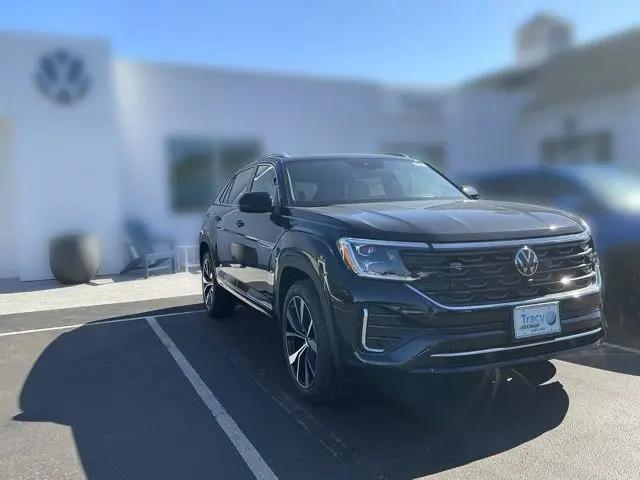 2026 Volkswagen Atlas Cross Sport SEL Premium R-Line for sale in Hyannis, MA