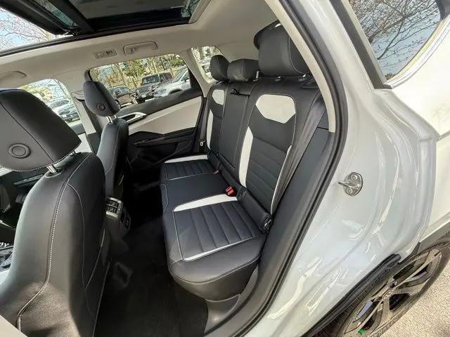 2026 Volkswagen Taos SEL