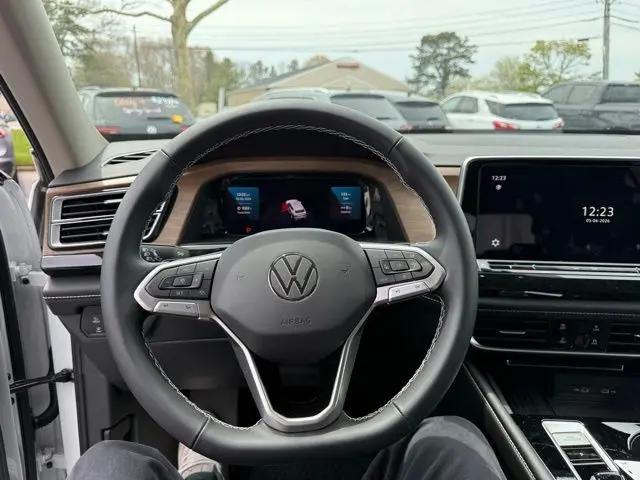 2026 Volkswagen Atlas SEL Premium R-Line