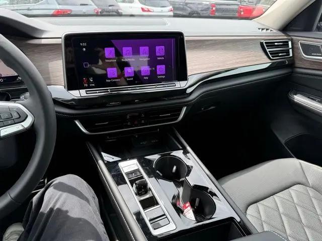 2026 Volkswagen Atlas SEL Premium R-Line