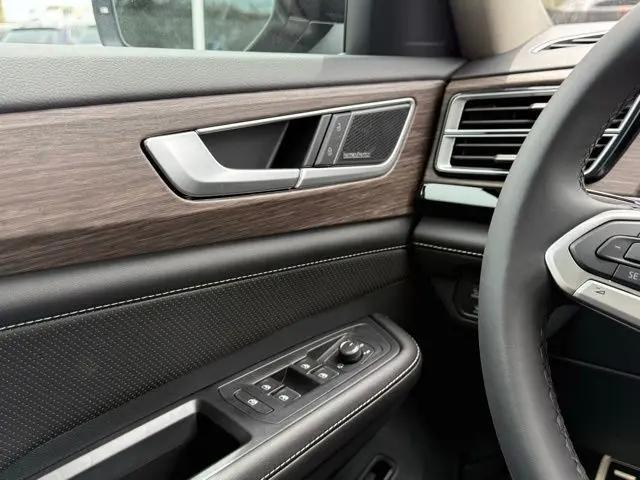 2026 Volkswagen Atlas SEL Premium R-Line