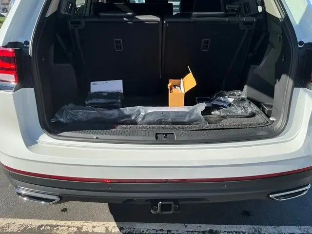 2026 Volkswagen Atlas SE with Technology