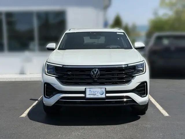2026 Volkswagen Atlas Cross Sport SEL Premium R-Line