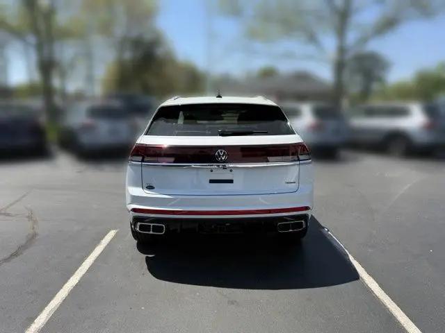 2026 Volkswagen Atlas Cross Sport SEL Premium R-Line