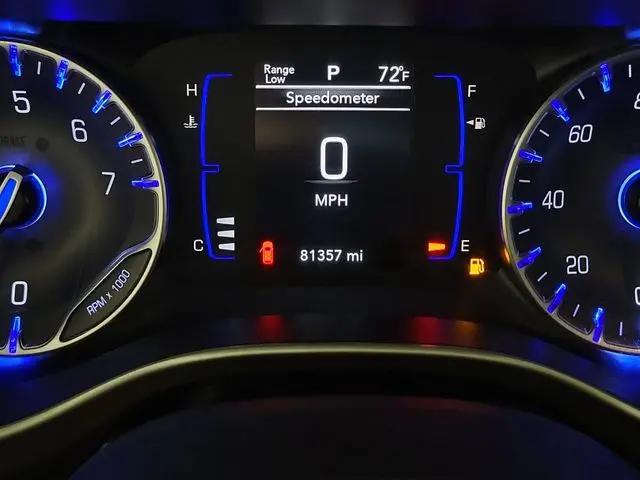 2023 Chrysler Voyager LX