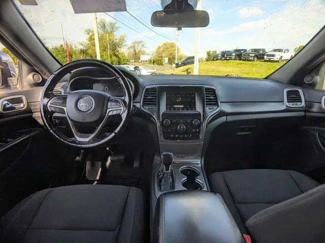 2019 Jeep Grand Cherokee Laredo E 4x4