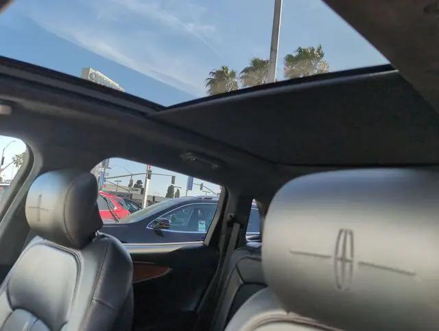 2019 Lincoln Nautilus Black Label