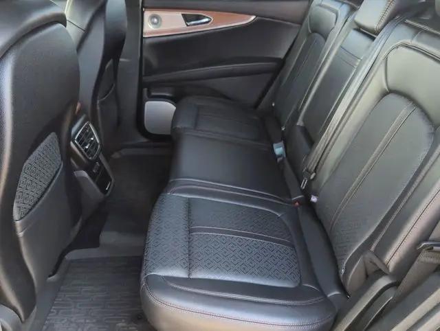 2019 Lincoln Nautilus Black Label