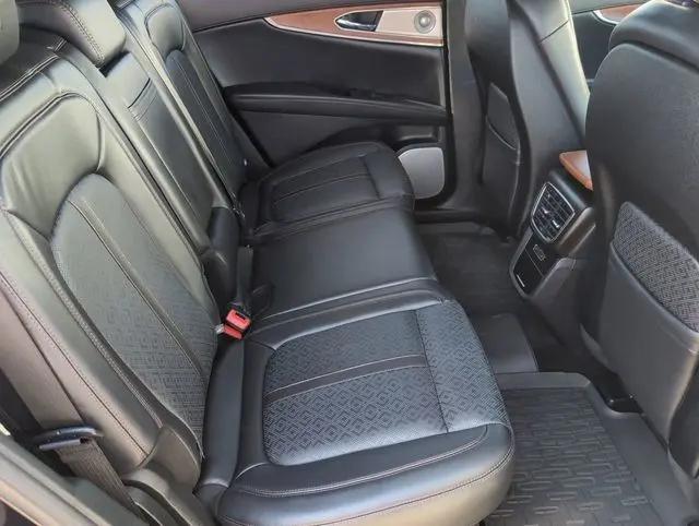 2019 Lincoln Nautilus Black Label