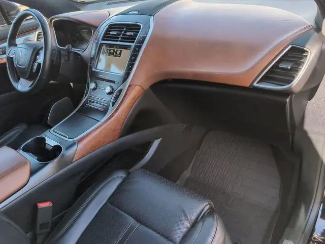 2019 Lincoln Nautilus Black Label