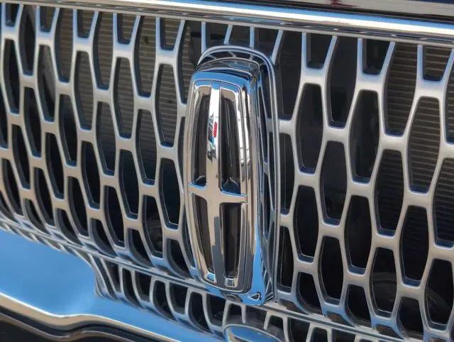 2019 Lincoln Nautilus Black Label