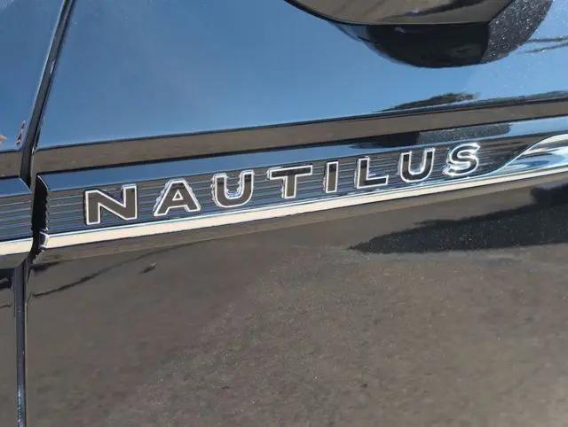 2019 Lincoln Nautilus Black Label