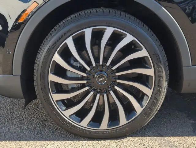 2019 Lincoln Nautilus Black Label