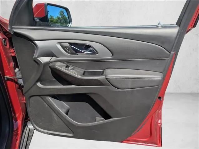 2023 Chevrolet Traverse AWD LT Leather