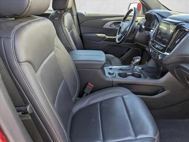 2023 Chevrolet Traverse AWD LT Leather