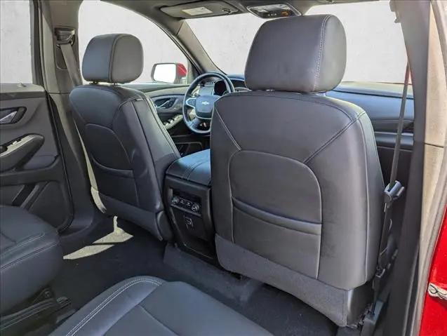 2023 Chevrolet Traverse AWD LT Leather