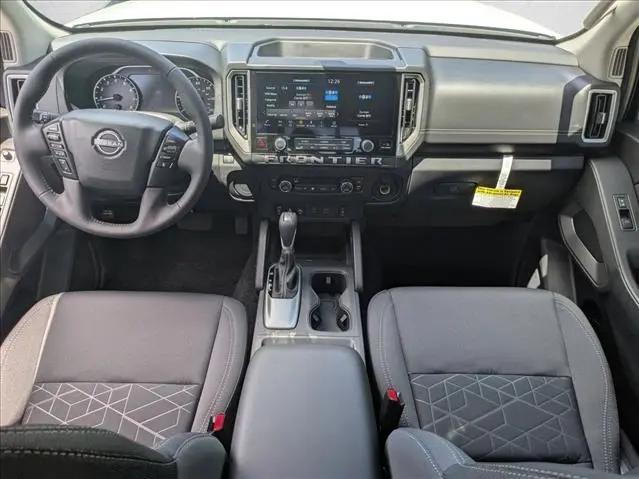 2026 Nissan Frontier Crew Cab SV 4x2