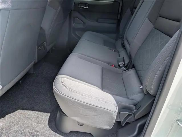2026 Nissan Frontier Crew Cab SV 4x2