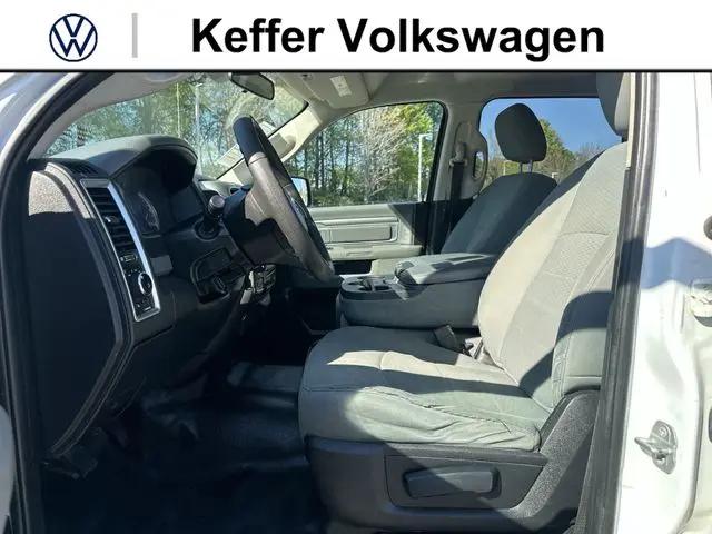 2018 Ram 1500 SLT Crew Cab 4x4 5'7" Box