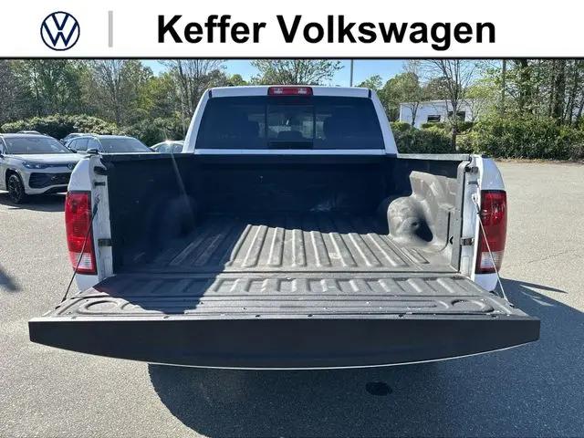 2018 Ram 1500 SLT Crew Cab 4x4 5'7" Box