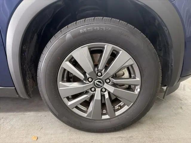 2024 Nissan Pathfinder SV FWD