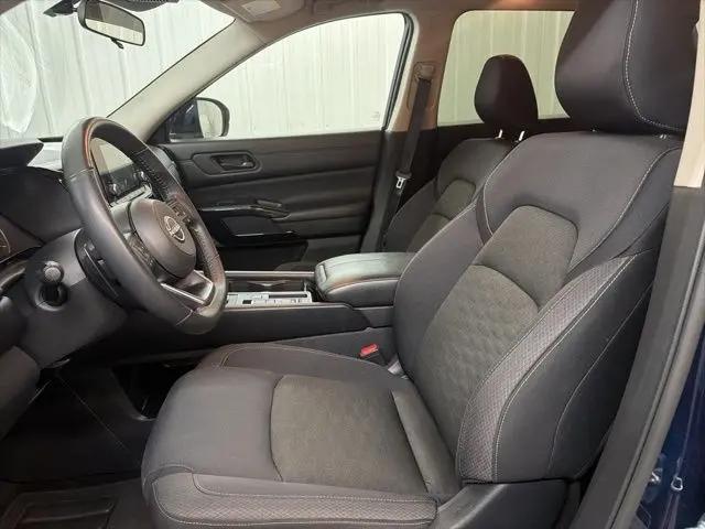 2024 Nissan Pathfinder SV FWD