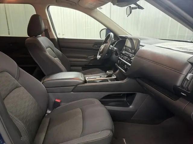 2024 Nissan Pathfinder SV FWD