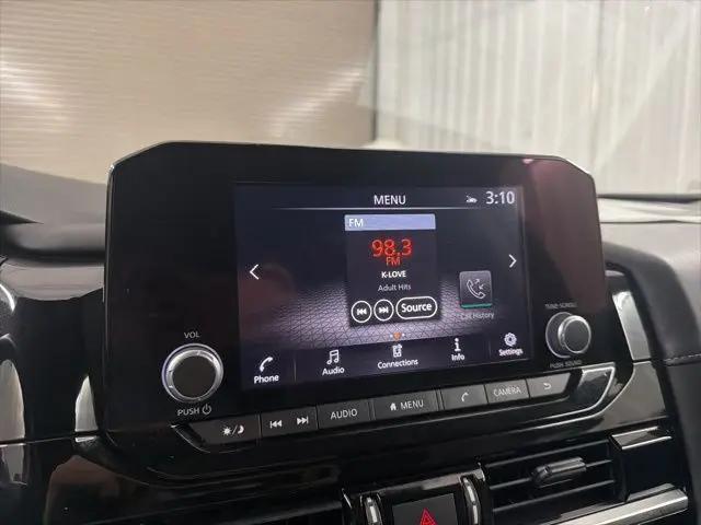 2024 Nissan Pathfinder SV FWD