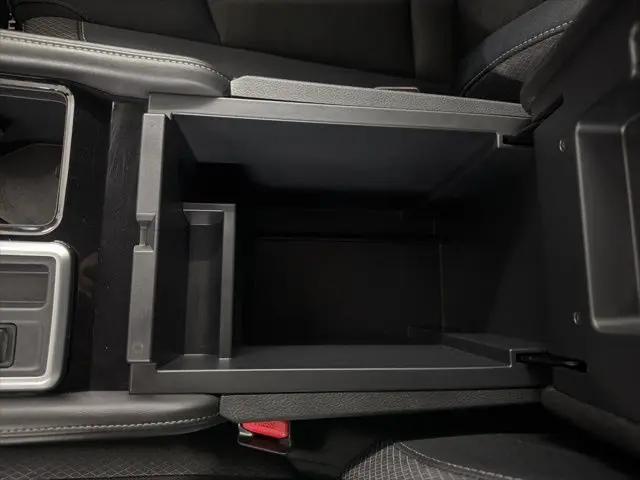 2024 Nissan Pathfinder SV FWD