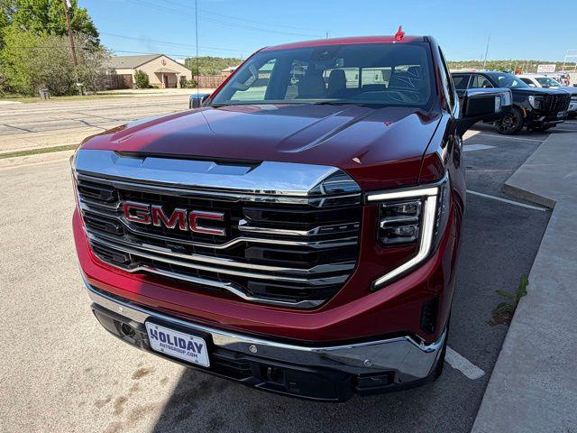 2026 GMC Sierra 1500 Crew Cab, Standard Bed, SLT, 4WD