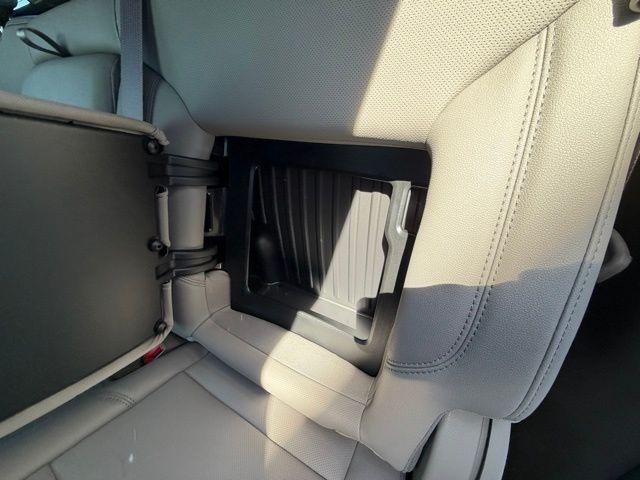2026 GMC Sierra 1500 Crew Cab, Standard Bed, SLT, 4WD