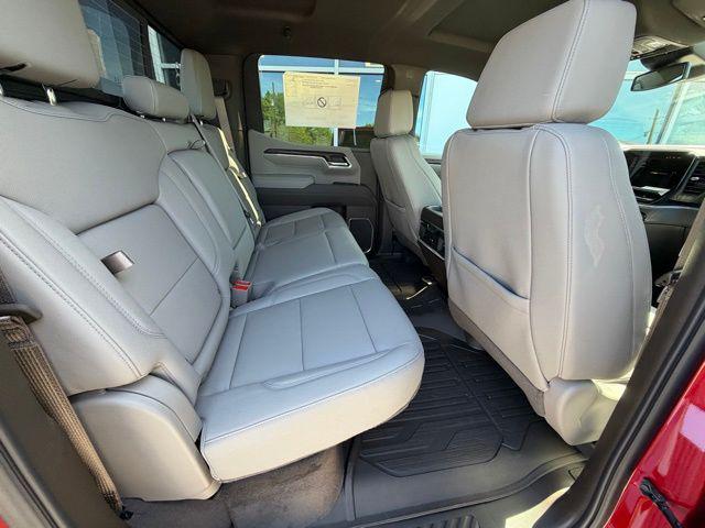 2026 GMC Sierra 1500 Crew Cab, Standard Bed, SLT, 4WD