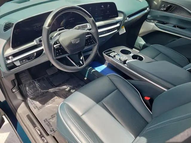 2024 Cadillac iQ Sport w/1SK