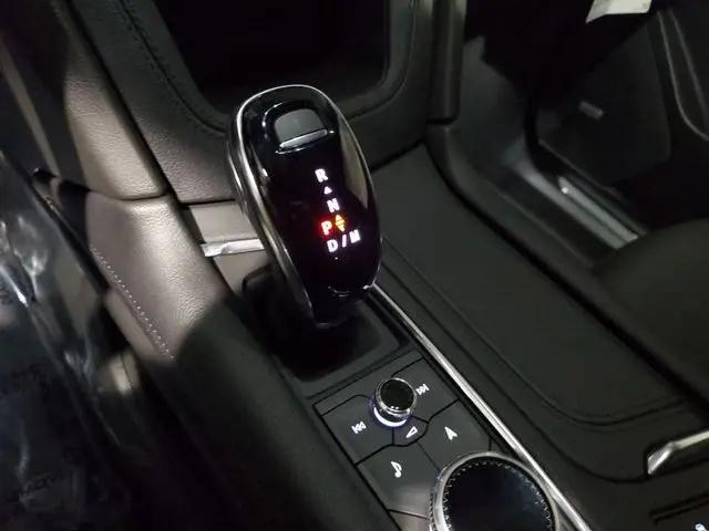 2026 Cadillac XT5 Premium Luxury FWD