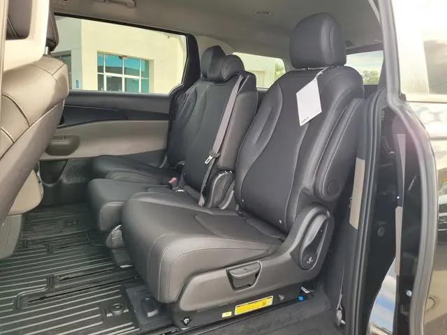 2026 Kia Carnival MPV LXS